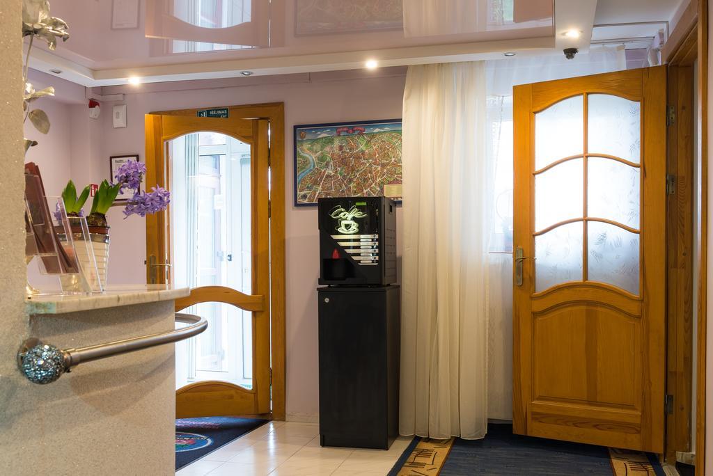 Hotel Runmis VNO Kültér fotó